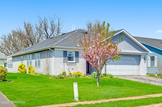 3 Everest Drive N, Brick, NJ 08724