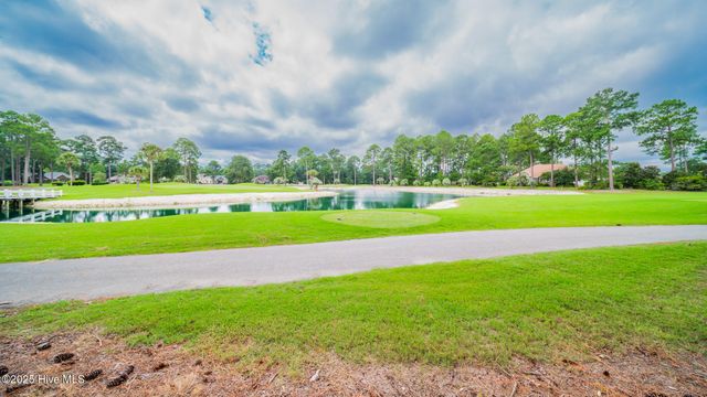 617 Stanton Hall Drive NW, Calabash, NC 28467