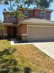 28360 Maitland Lane, Santa Clarita, CA 91350
