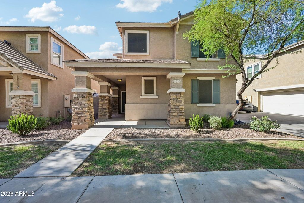 2330 E PECAN Road, Phoenix, AZ 85040 — exterior