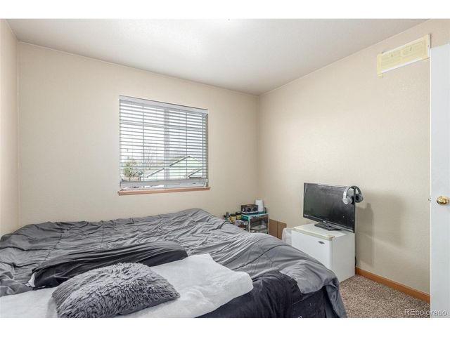 3722 Ironhorse Dr, Evans, CO 80620