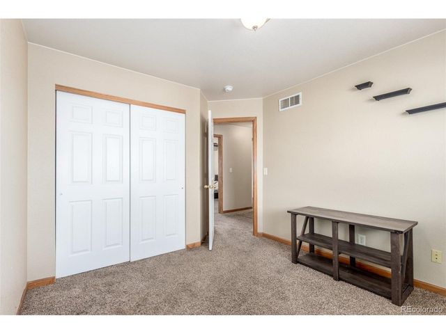 3722 Ironhorse Dr, Evans, CO 80620