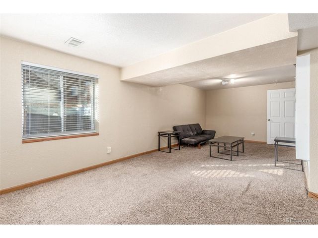 3722 Ironhorse Dr, Evans, CO 80620