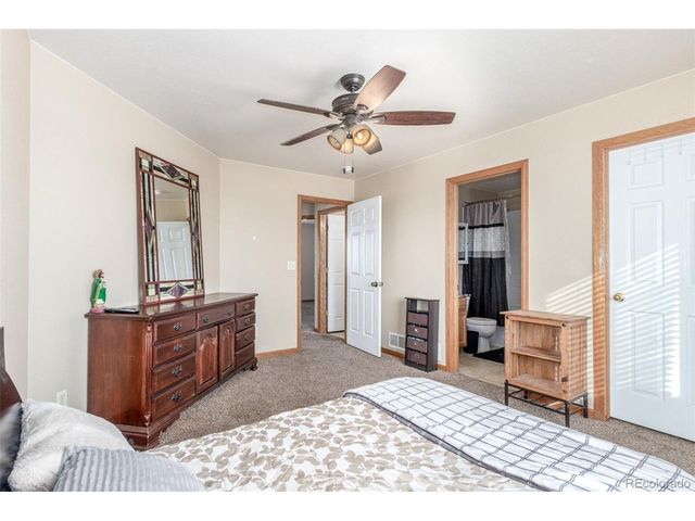 3722 Ironhorse Dr, Evans, CO 80620