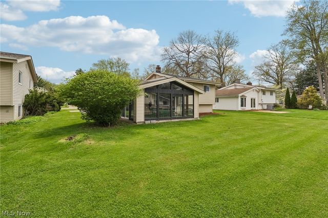 23956 Fairlawn Drive, North Olmsted, OH 44070