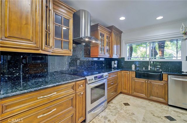 5254 Duenas, Laguna Woods, CA 92637