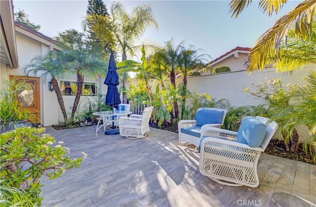 5254 Duenas, Laguna Woods, CA 92637