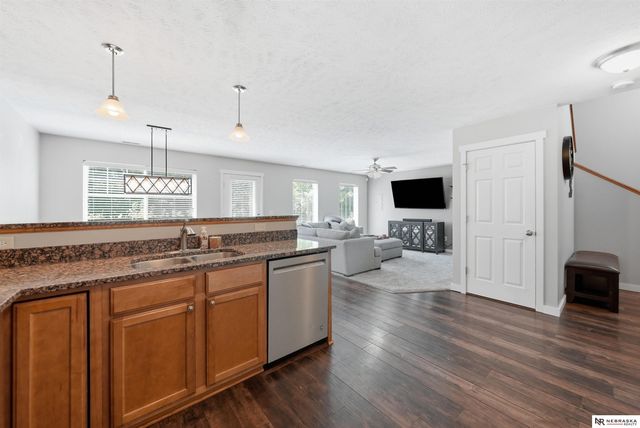 1770 N 177th Plaza, Omaha, NE 68118