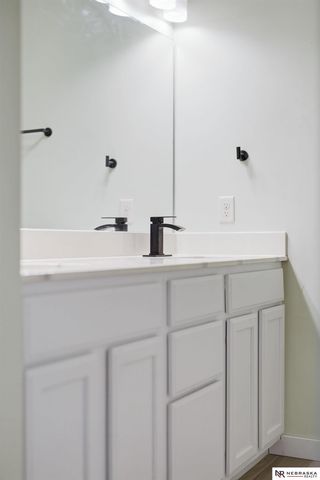 1770 N 177th Plaza, Omaha, NE 68118