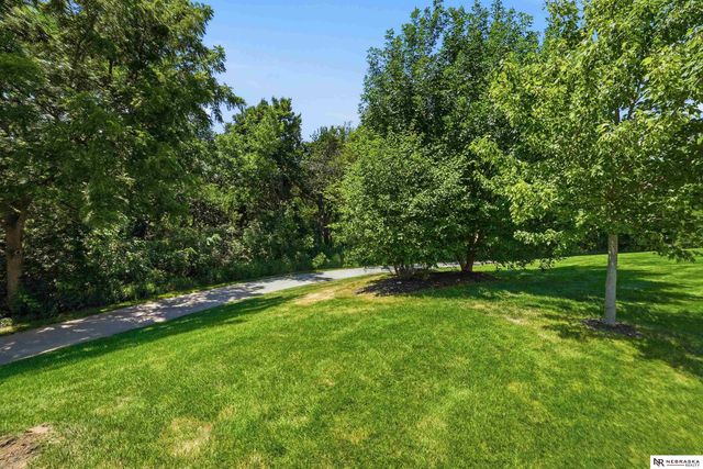 1770 N 177th Plaza, Omaha, NE 68118