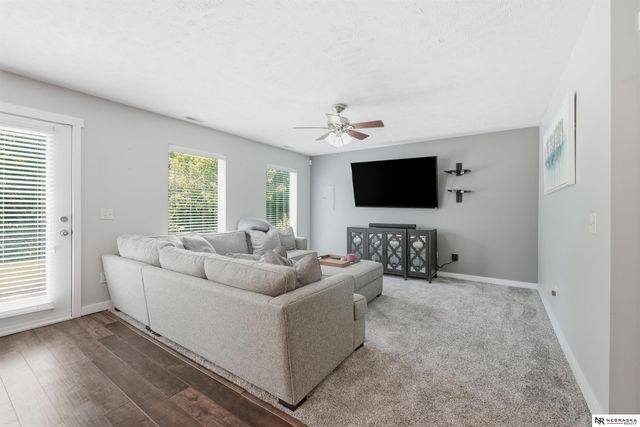 1770 N 177th Plaza, Omaha, NE 68118