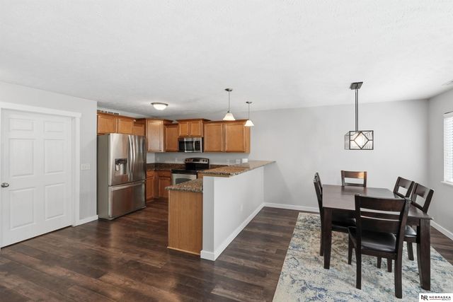 1770 N 177th Plaza, Omaha, NE 68118