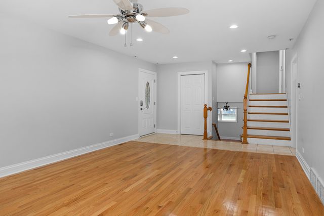 865 Love Street, Elk Grove Village, IL 60007