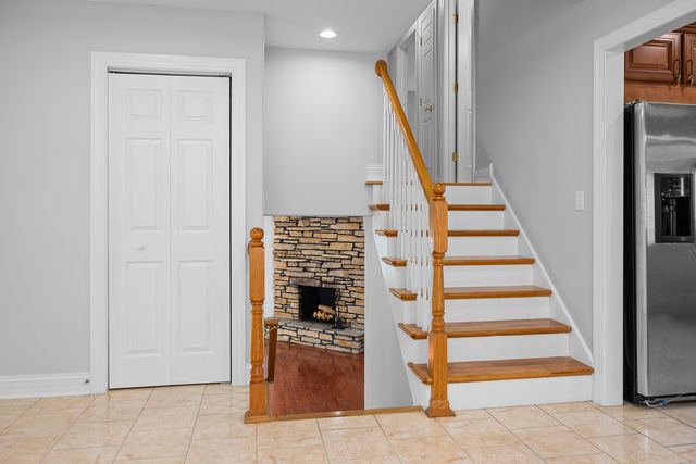 865 Love Street, Elk Grove Village, IL 60007