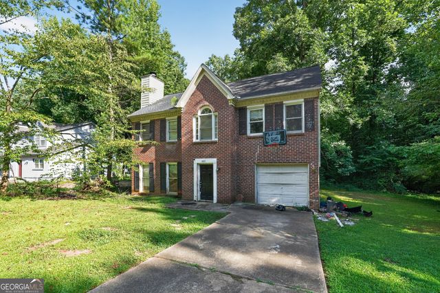 805 Greenhedge Drive, Stone Mountain, GA 30088