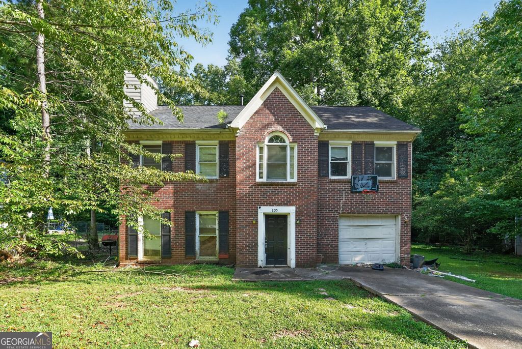 805 Greenhedge Drive, Stone Mountain, GA 30088