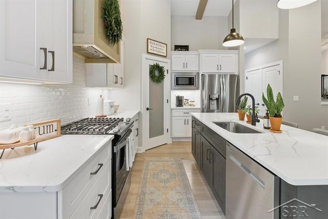 3910 Plumtree Lane, Midland, MI 48642