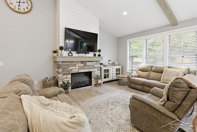 3910 Plumtree Lane, Midland, MI 48642