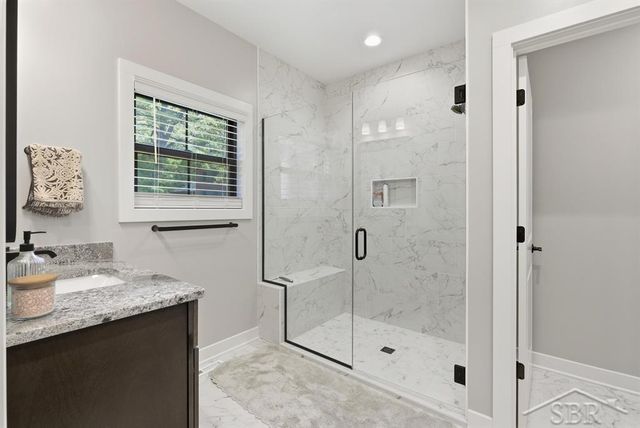 3910 Plumtree Lane, Midland, MI 48642