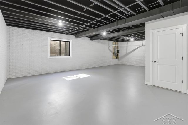 3910 Plumtree Lane, Midland, MI 48642