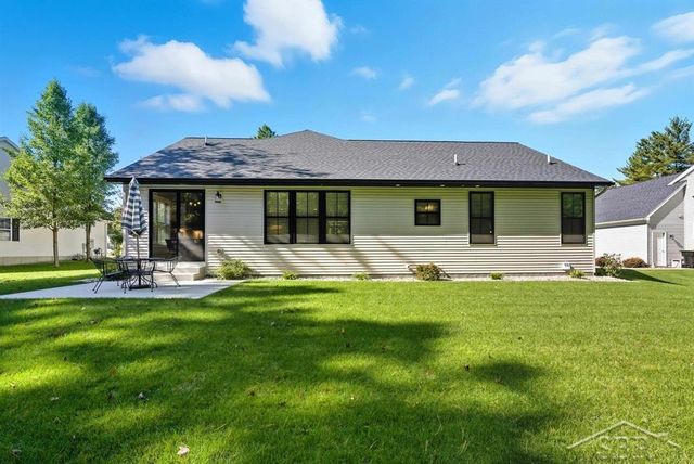 3910 Plumtree Lane, Midland, MI 48642