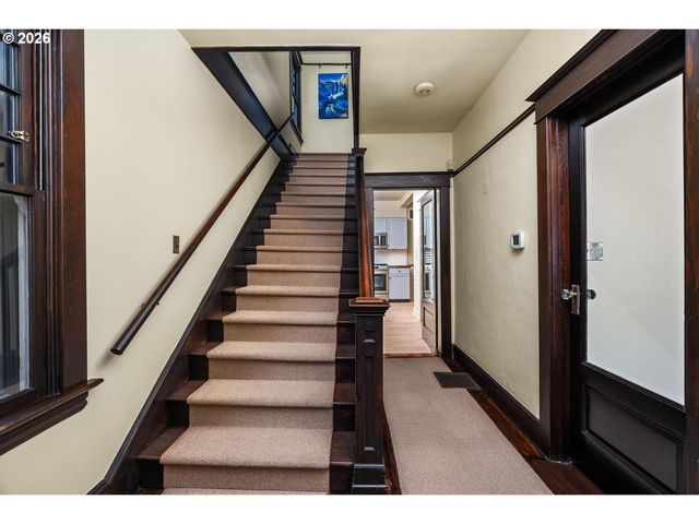 1332 Se 44TH Ave, Portland, OR 97215