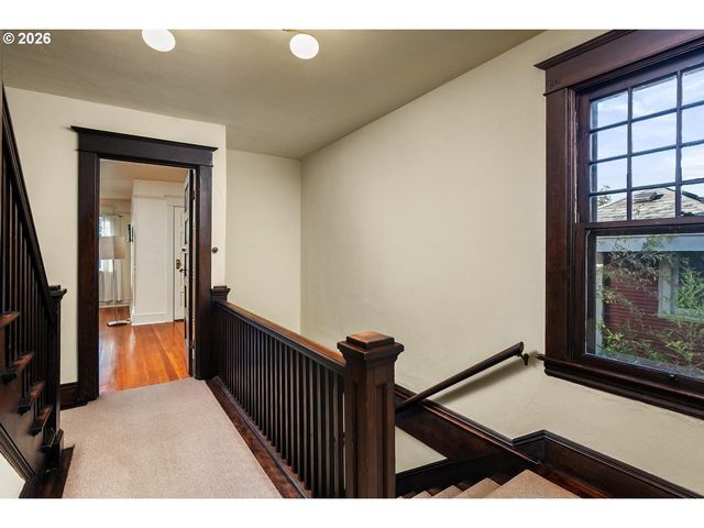 1332 Se 44TH Ave, Portland, OR 97215