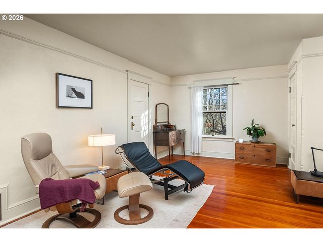 1332 Se 44TH Ave, Portland, OR 97215