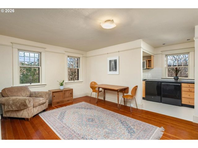 1332 Se 44TH Ave, Portland, OR 97215