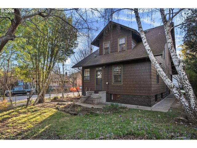 1332 Se 44TH Ave, Portland, OR 97215