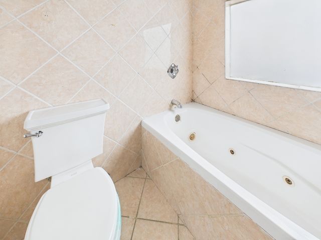 5024 S Lockwood Avenue, Chicago, IL 60638