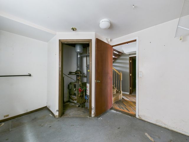 5024 S Lockwood Avenue, Chicago, IL 60638