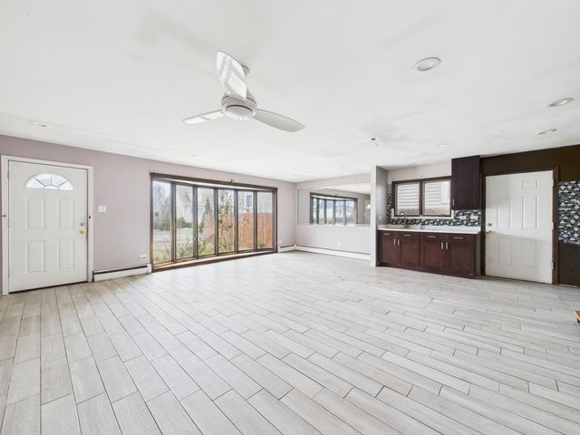 5024 S Lockwood Avenue, Chicago, IL 60638