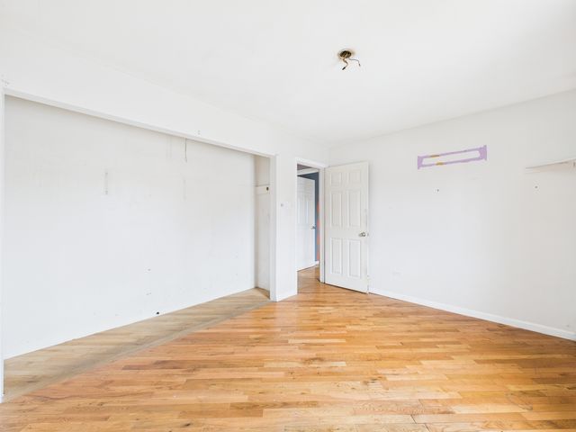 5024 S Lockwood Avenue, Chicago, IL 60638