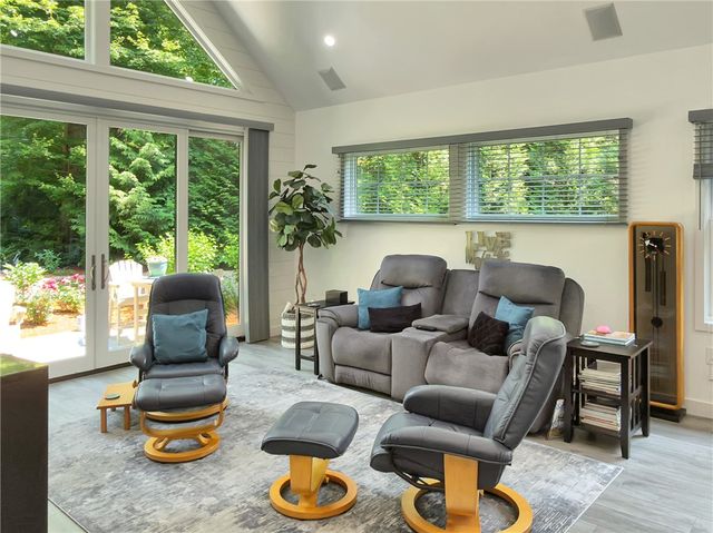 17 Red Feather Trail N, South Kingstown, RI 02879