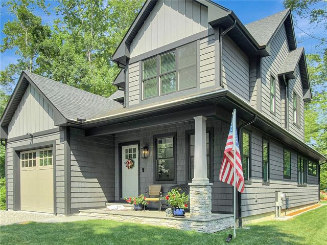 17 Red Feather Trail N, South Kingstown, RI 02879