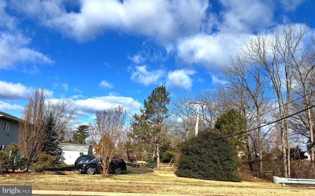 313 TRENTON RD, Fairless Hills, PA 19030