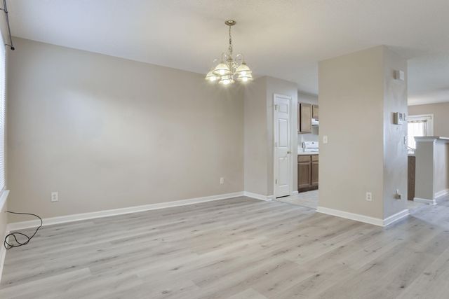 103 Mcnair Drive, Crestview, FL 32539