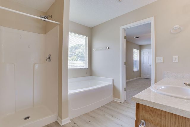 103 Mcnair Drive, Crestview, FL 32539