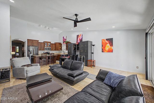 9614 S 51ST Street, Phoenix, AZ 85044