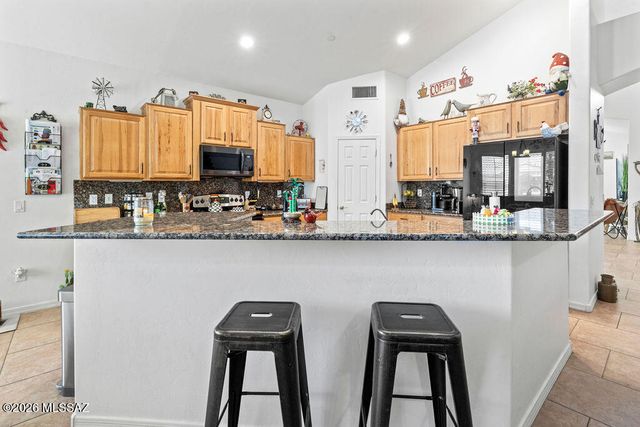 532 E Via Puente De Las Rosas, Sahuarita, AZ 85629
