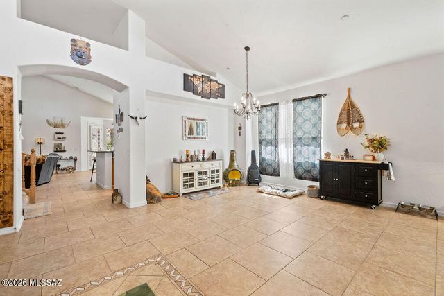 532 E Via Puente De Las Rosas, Sahuarita, AZ 85629