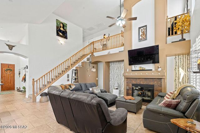 532 E Via Puente De Las Rosas, Sahuarita, AZ 85629