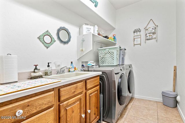 532 E Via Puente De Las Rosas, Sahuarita, AZ 85629