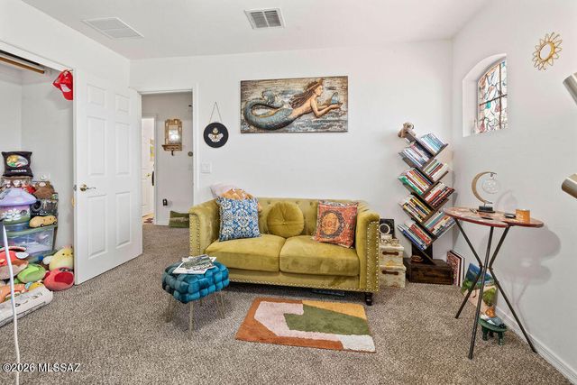 532 E Via Puente De Las Rosas, Sahuarita, AZ 85629