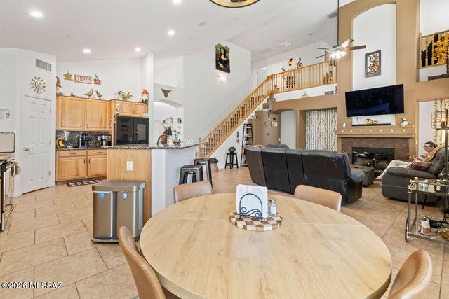 532 E Via Puente De Las Rosas, Sahuarita, AZ 85629