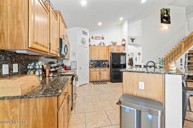 532 E Via Puente De Las Rosas, Sahuarita, AZ 85629