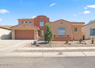 532 E Via Puente De Las Rosas, Sahuarita, AZ 85629