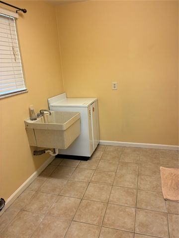 105 Water Street, Brunswick, GA 31525