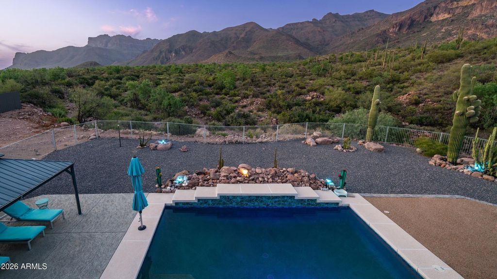 2421 S RAINBOWS END --, Gold Canyon, AZ 85118 — exterior